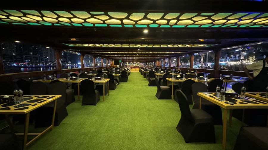 Ocean Empress VIP Dinner Cruise – Upper Deck