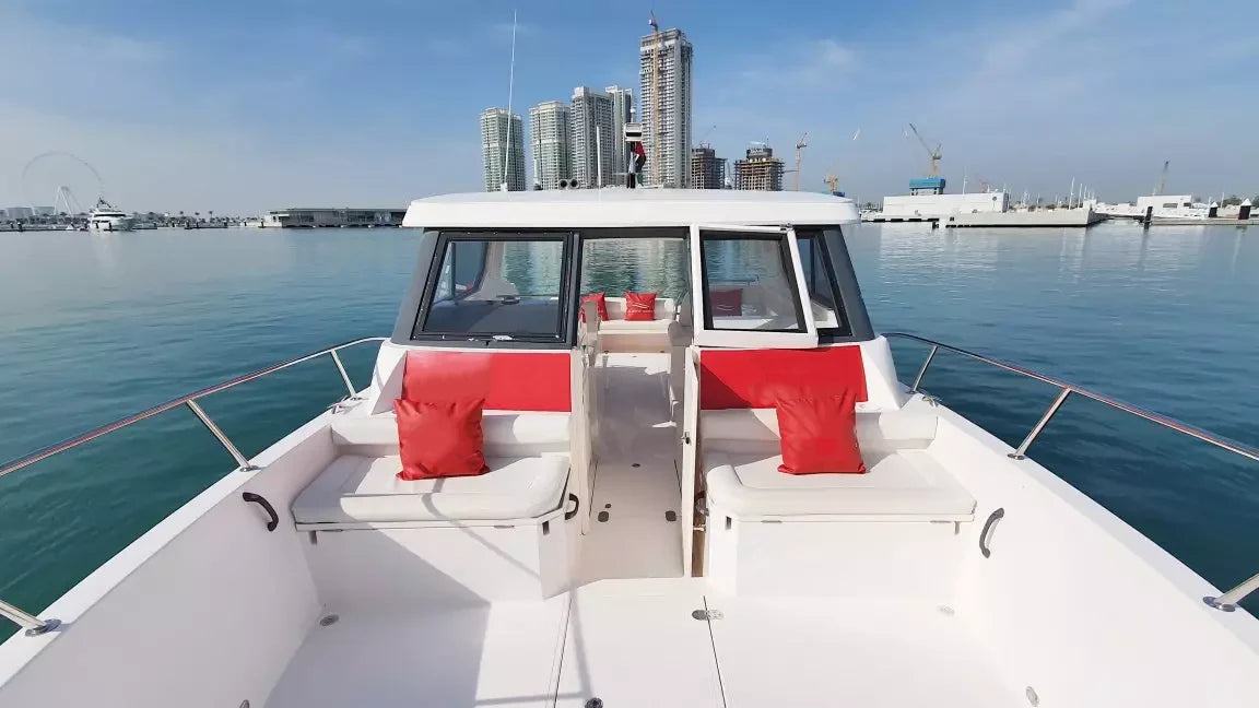 DOS 40ft Private Boat Rental Dubai – Up to 9 People