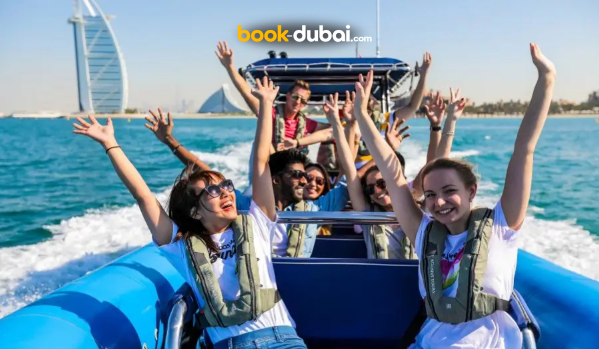 Dubai Speed Boat Sightseeing Tour – 90 Minutes of Thrills