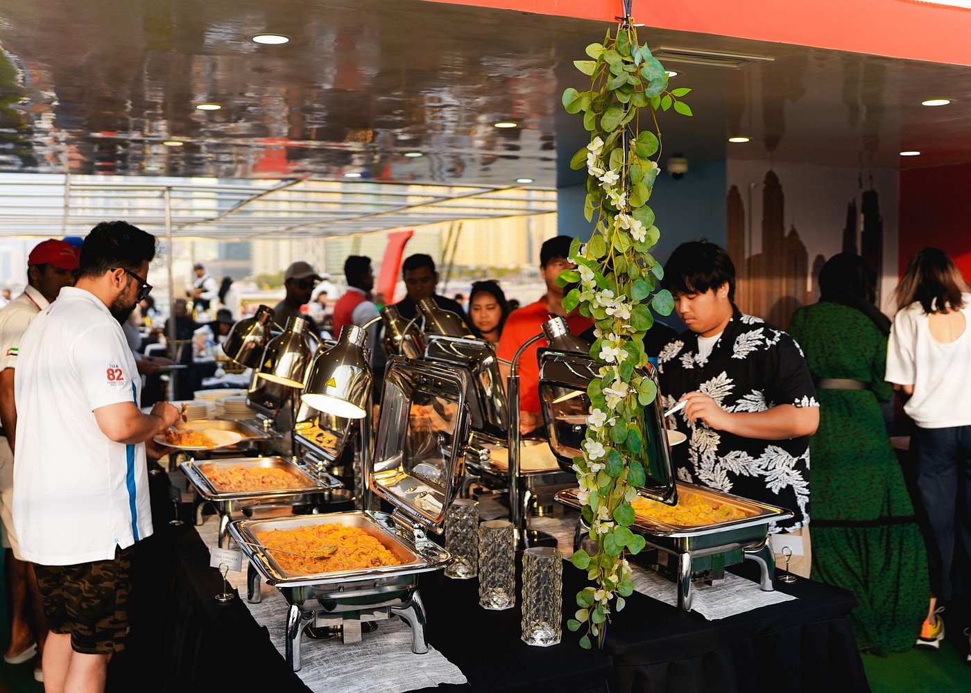 Sunset Dinner Cruise Dubai Marina  - Daily 5:00 to 6:30 PM